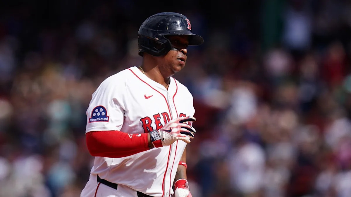 Report sheds light on Red Sox’ awkward approach with Devers Report sheds light on Red Sox’ awkward approach with Devers