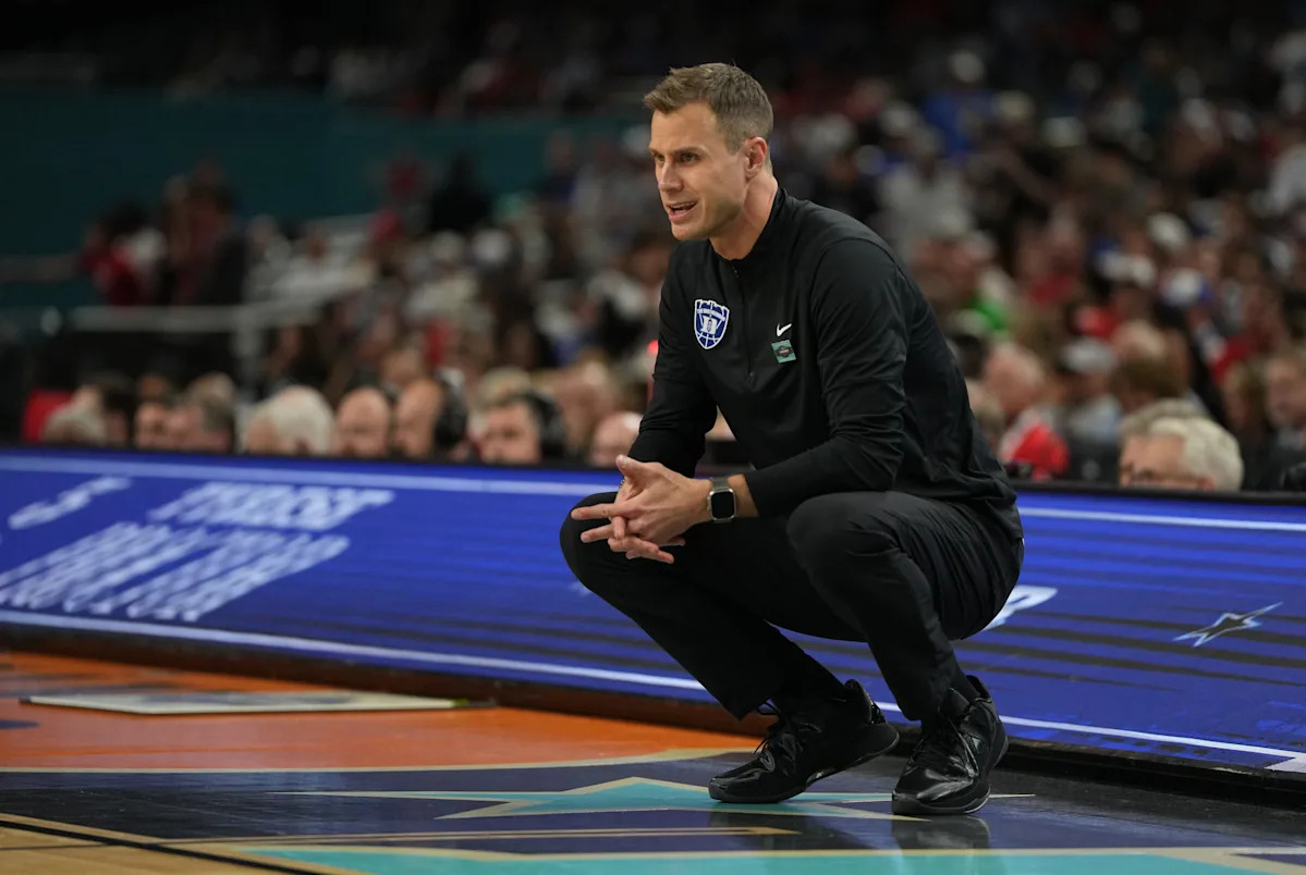 Duke extends coach Jon Scheyer after Final Four appearance Duke extends coach Jon Scheyer after Final Four appearance