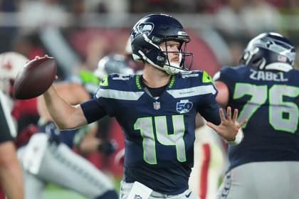 Seahawks avoid disaster, beat Cardinals on walk-off field goal to cap chaotic final sequence Seahawks avoid disaster, beat Cardinals on walk-off field goal to cap chaotic final sequence