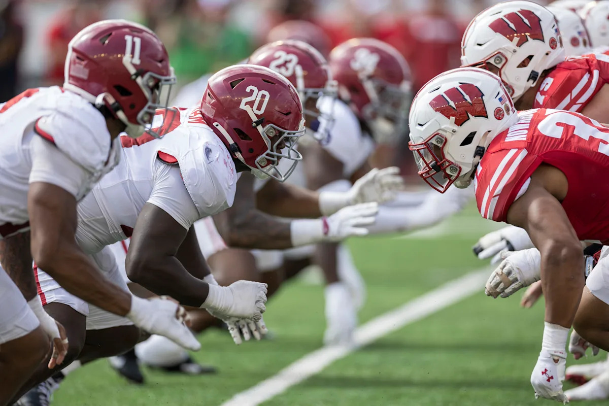 College football live scores, games, schedule: Wisconsin at Alabama, Clemson at Georgia Tech and more College football live scores, games, schedule: Wisconsin at Alabama, Clemson at Georgia Tech and more