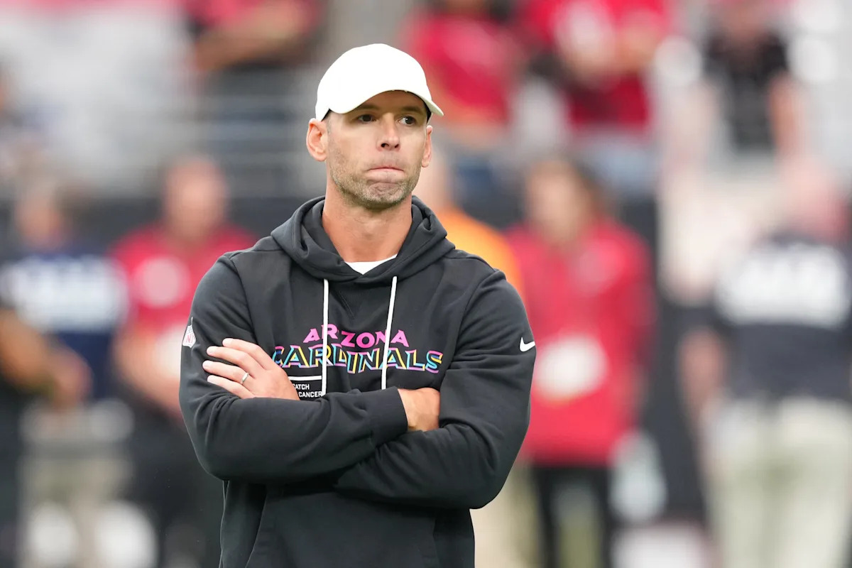 Is Cardinals coach Jonathan Gannon on the hot seat? Is Cardinals coach Jonathan Gannon on the hot seat?