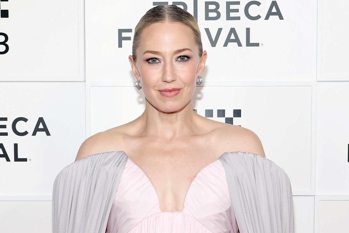 Carrie Coon says it’s hard to talk to Trump supporters ‘because there’s no basis in fact’ Carrie Coon says it’s hard to talk to Trump supporters ‘because there’s no basis in fact’