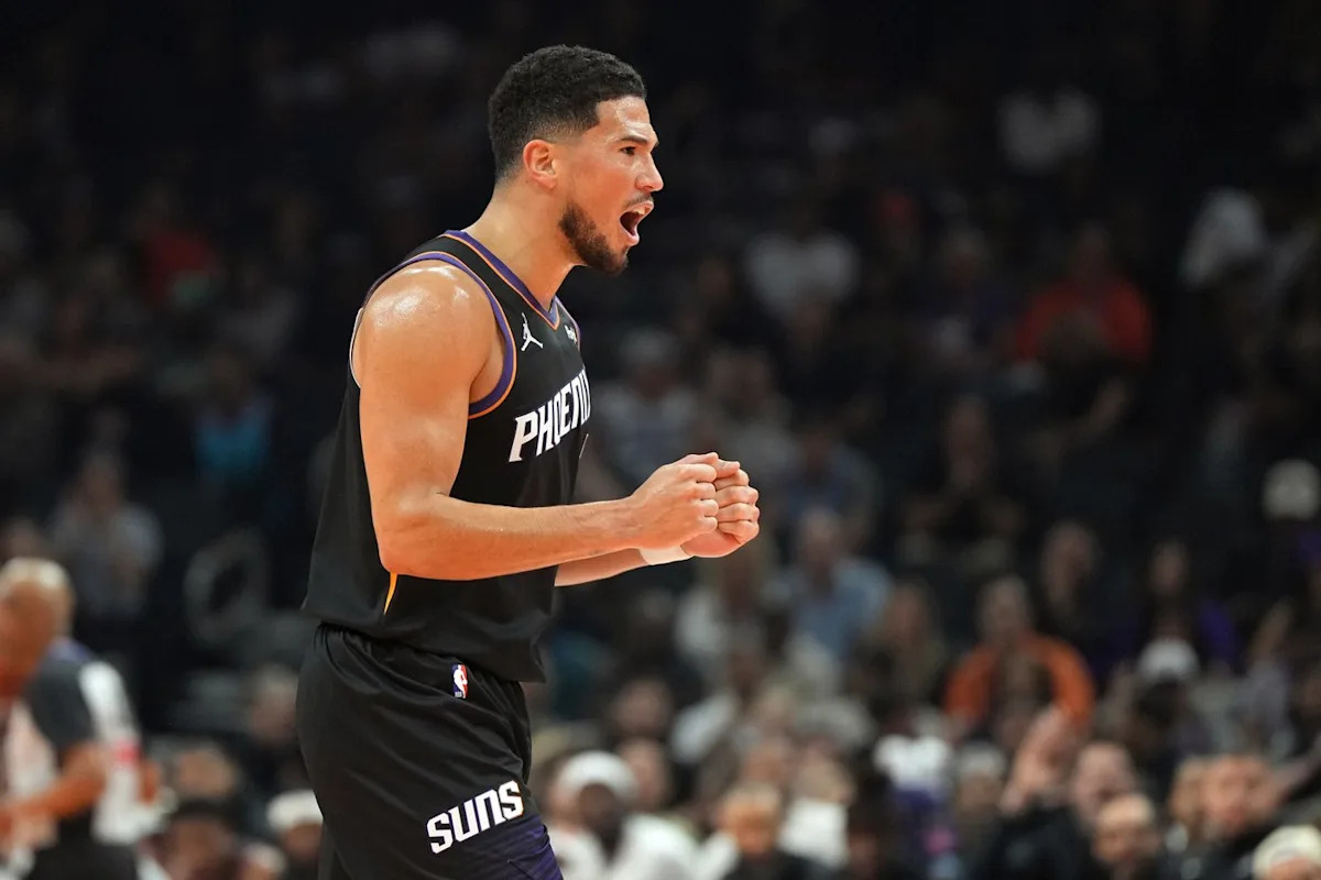 Booker scores 36 as Suns beat Jazz 118-96 Booker scores 36 as Suns beat Jazz 118-96