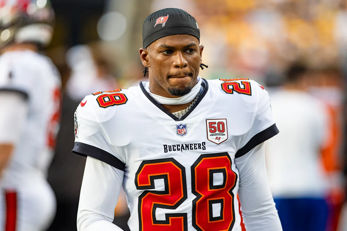Shilo Sanders ejected from Buccaneers’ preseason finale for taking a swing at Bills TE Shilo Sanders ejected from Buccaneers’ preseason finale for taking a swing at Bills TE