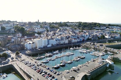 Business leaders urged to share comment on economy Business leaders urged to share comment on economy