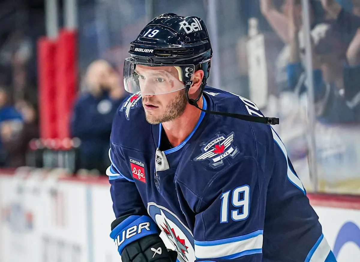 Jonathan Toews: “I’m Just Excited to Play Hockey Again” Jonathan Toews: “I’m Just Excited to Play Hockey Again”