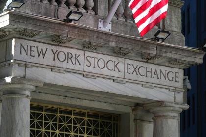 Dow, S&P 500, Nasdaq slide amid worries over frothy valuations Dow, S&P 500, Nasdaq slide amid worries over frothy valuations