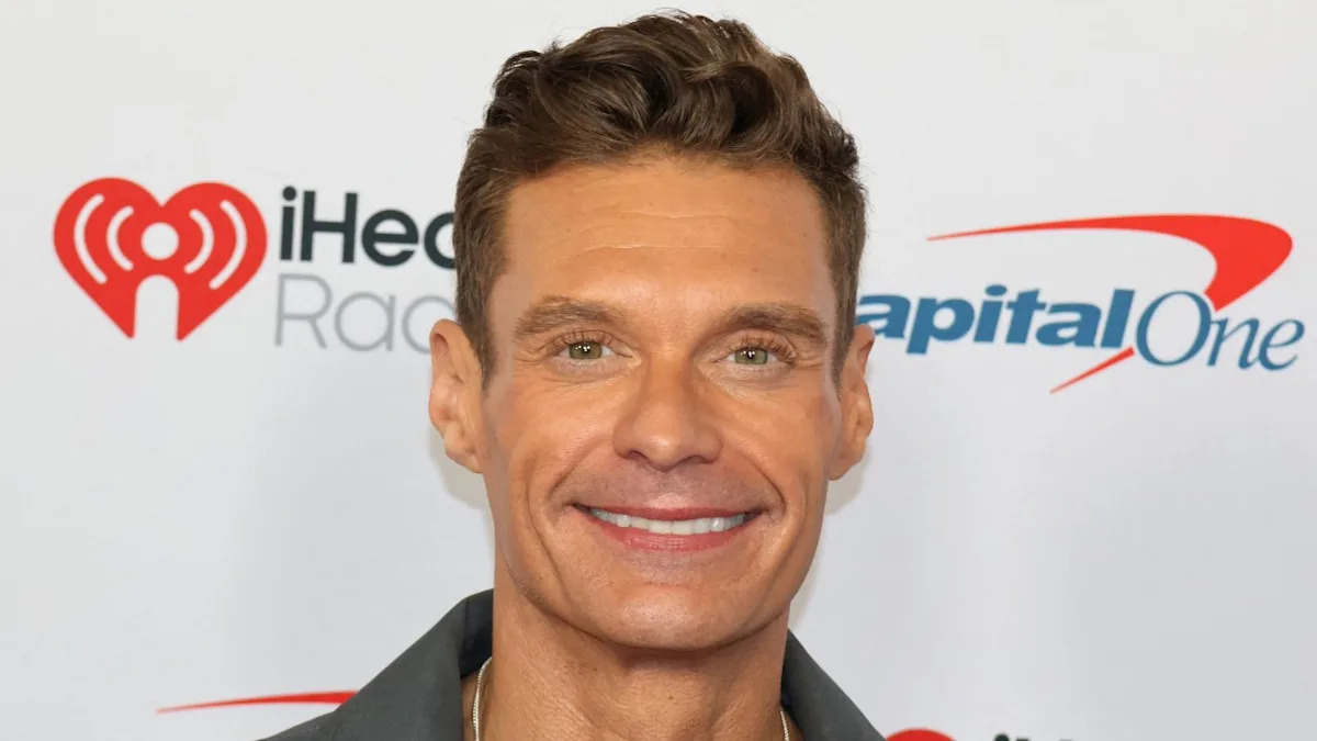 Ryan Seacrest’s ‘Wheel of Fortune’ Hosting Style Draws Criticism From Fans Ryan Seacrest’s ‘Wheel of Fortune’ Hosting Style Draws Criticism From Fans