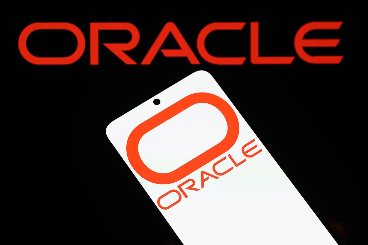 Oracle stock soars as CEO says AI-fueled cloud revenue set to soar to 4 billion Oracle stock soars as CEO says AI-fueled cloud revenue set to soar to 4 billion