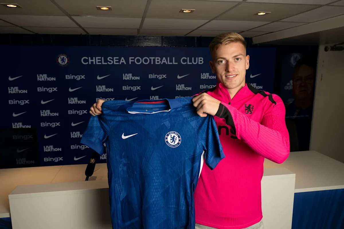 Chelsea handed major boost after latest update on Liam Delap Chelsea handed major boost after latest update on Liam Delap