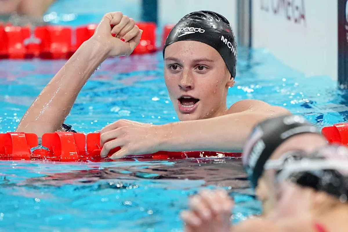 Summer McIntosh reclaims 400-meter freestyle world record from Ariarne Titmus at Canadian Trials Summer McIntosh reclaims 400-meter freestyle world record from Ariarne Titmus at Canadian Trials