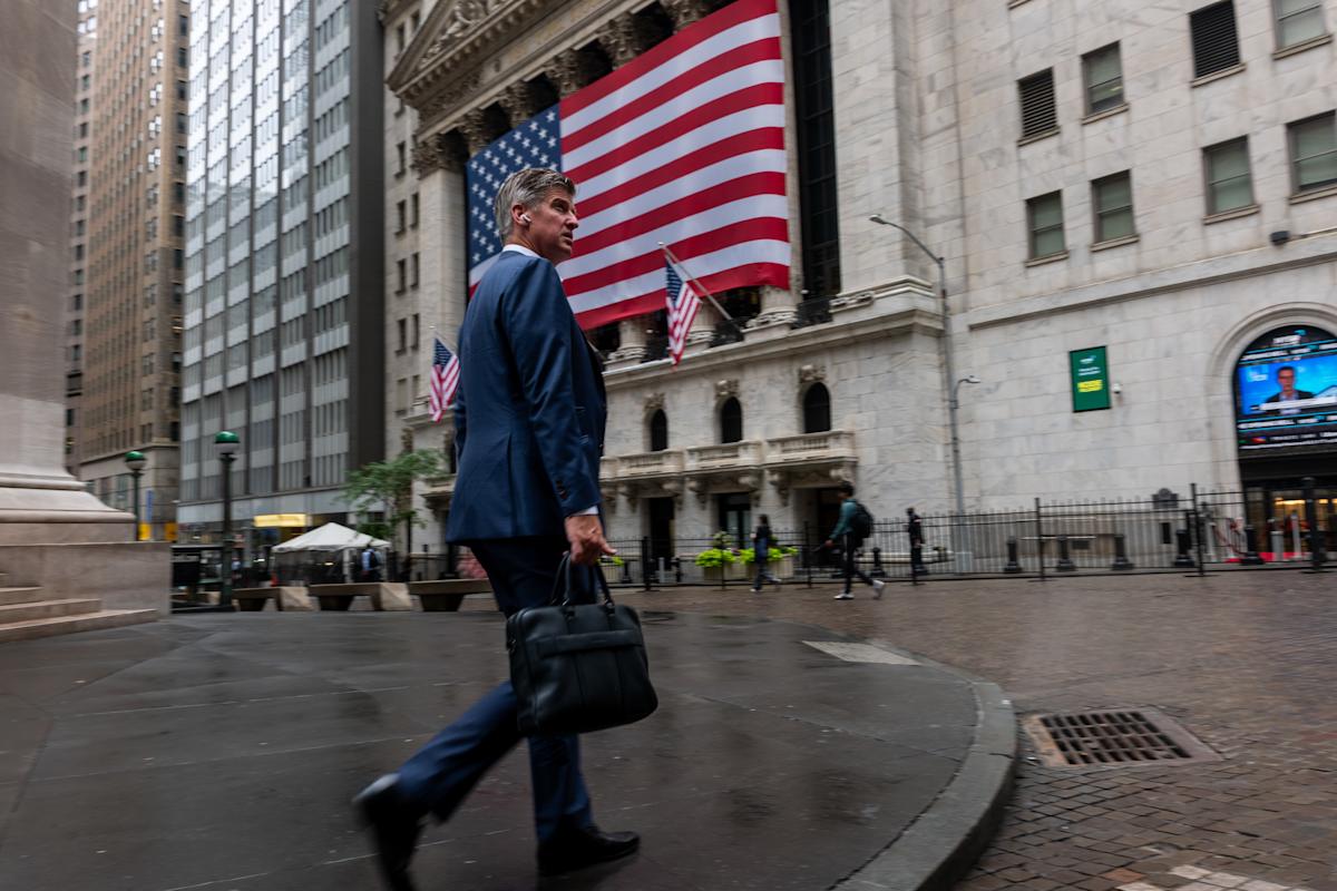 S&P 500, Nasdaq rise as Oracle surges, PPI inflation bolsters Fed rate cut hopes S&P 500, Nasdaq rise as Oracle surges, PPI inflation bolsters Fed rate cut hopes