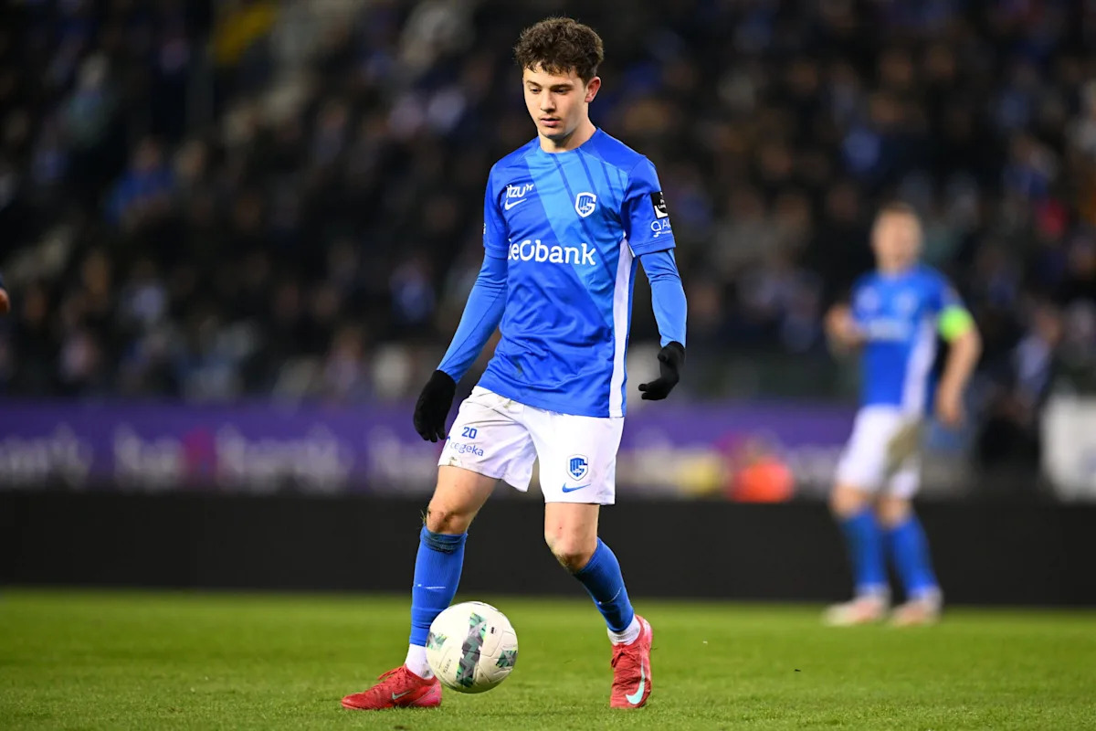 Arsenal in talks for teenage talent with Fabregas comparisons Arsenal in talks for teenage talent with Fabregas comparisons