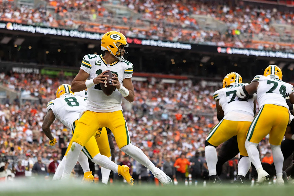 Sunday Night Football: How to watch the Green Bay Packers vs. Dallas Cowboys game tonight Sunday Night Football: How to watch the Green Bay Packers vs. Dallas Cowboys game tonight