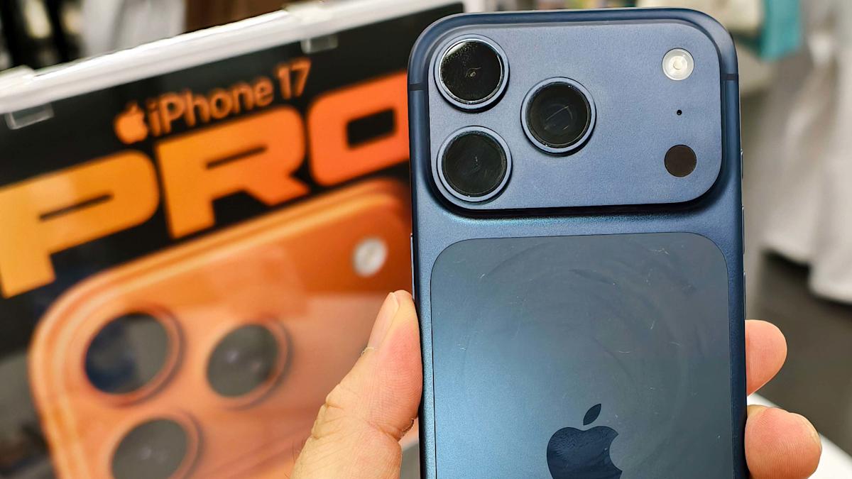 Apple stock turns positive for 2025 after iPhone 17 launch Apple stock turns positive for 2025 after iPhone 17 launch