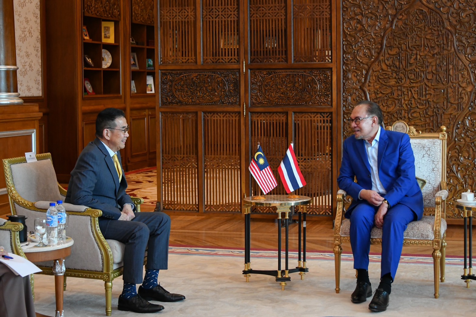 รัฐมนตรีว่าการกระทรวงการต่างประเทศเข้าเยี่ยมคารวะนายกรัฐมนตรีมาเลเซีย หารือความสัมพันธ์ทวิภาคีและความร่วมมือรอบด้าน ที่กรุงกัวลาลัมเปอร์ – News24 รัฐมนตรีว่าการกระทรวงการต่างประเทศเข้าเยี่ยมคารวะนายกรัฐมนตรีมาเลเซีย หารือความสัมพันธ์ทวิภาคีและความร่วมมือรอบด้าน ที่กรุงกัวลาลัมเปอร์ – News24