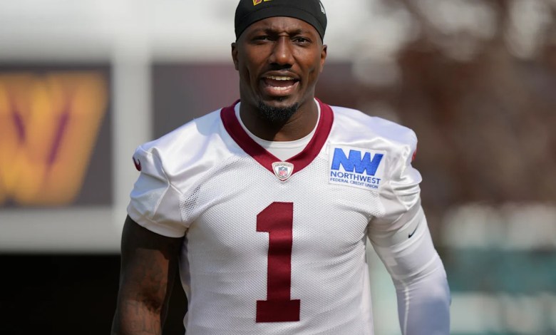 As the maintenance of Terry McLaurin pursues him, the offensive of the commanders of Kliff Kingsbury arrives at Deebo Samuel Fast As the maintenance of Terry McLaurin pursues him, the offensive of the commanders of Kliff Kingsbury arrives at Deebo Samuel Fast