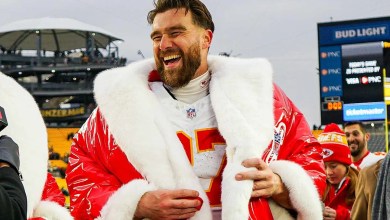 Travis Kelce Transforms into Animated Elf for Chefs’ Holiday Video – With Special Guest as Narrator Travis Kelce Transforms into Animated Elf for Chefs’ Holiday Video – With Special Guest as Narrator