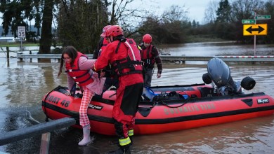 A mix of unusual weather conditions brings billions of gallons of persistent rain to the Northwest A mix of unusual weather conditions brings billions of gallons of persistent rain to the Northwest