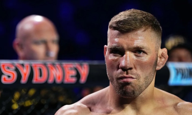 Dricus du Plessis “begged” the UFC to let him fight Khamzat Chimaev in enemy territory, promises to “shock the world” Dricus du Plessis “begged” the UFC to let him fight Khamzat Chimaev in enemy territory, promises to “shock the world”