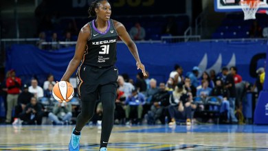 Sun Center Tina Charles receives the Dawn Staley Community Leadership Award Prize Sun Center Tina Charles receives the Dawn Staley Community Leadership Award Prize