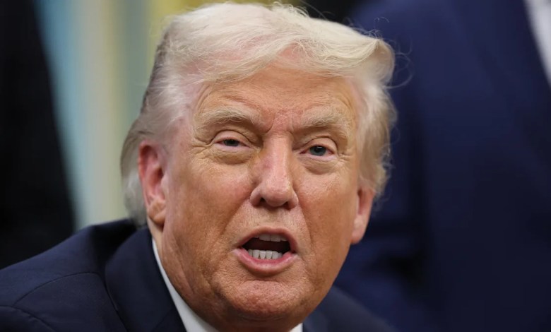 Trump dragged for the absence on the first day of closure Trump dragged for the absence on the first day of closure