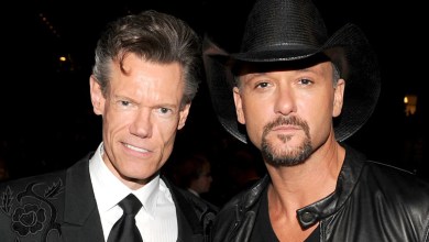 Tim McGraw & Randy Travis Surprise Duet dizals fans Tim McGraw & Randy Travis Surprise Duet dizals fans