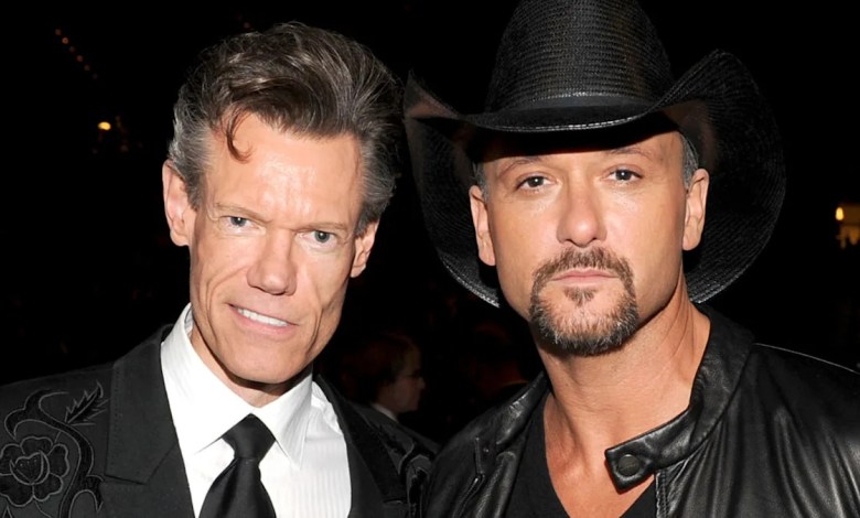 Tim McGraw & Randy Travis Surprise Duet dizals fans Tim McGraw & Randy Travis Surprise Duet dizals fans