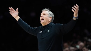 Timberwolves’ Chris Finch ejected after berating official less than 6 minutes into win over Thunder Timberwolves’ Chris Finch ejected after berating official less than 6 minutes into win over Thunder