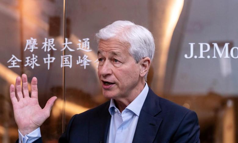 JPMorgan is tired of graduates accepting future roles elsewhere – and any person captured will now be dismissed JPMorgan is tired of graduates accepting future roles elsewhere – and any person captured will now be dismissed