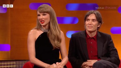 Taylor Swift flashes a engagement ring, but it is Cillian Murphy’s reaction that lifts the eyebrows Taylor Swift flashes a engagement ring, but it is Cillian Murphy’s reaction that lifts the eyebrows