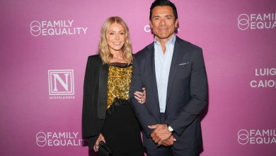 Mark Consuelos remembers a surprising event that led to the spontaneous proposal for Kelly Ripa Mark Consuelos remembers a surprising event that led to the spontaneous proposal for Kelly Ripa