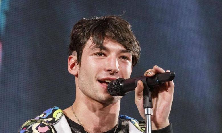 Ezra Miller admits to having a lot of regrets ” but would return to Hollywood “for temporary grounds” Ezra Miller admits to having a lot of regrets ” but would return to Hollywood “for temporary grounds”