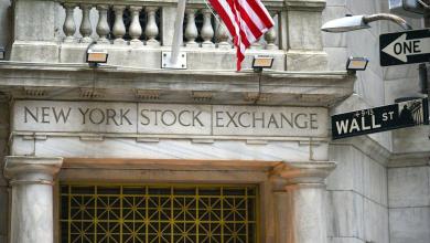 Dow, S&P 500, Nasdaq climb to cap winning month as strong earnings, easing rates fuel Amazon, tech stocks Dow, S&P 500, Nasdaq climb to cap winning month as strong earnings, easing rates fuel Amazon, tech stocks