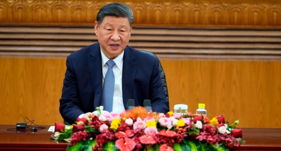 China’s Xi Jinping meets foreign CEOs to urge trade stability China’s Xi Jinping meets foreign CEOs to urge trade stability