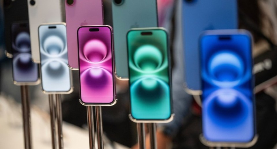 Trump excludes smartphones from reciprocal tariffs Trump excludes smartphones from reciprocal tariffs
