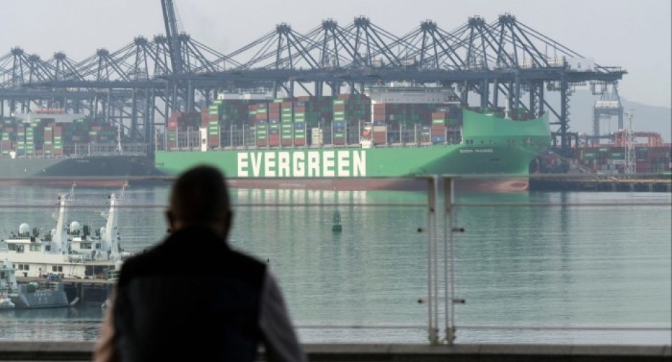 China vows ‘fight to the end’ after Trump threatens extra 50% tariff China vows ‘fight to the end’ after Trump threatens extra 50% tariff