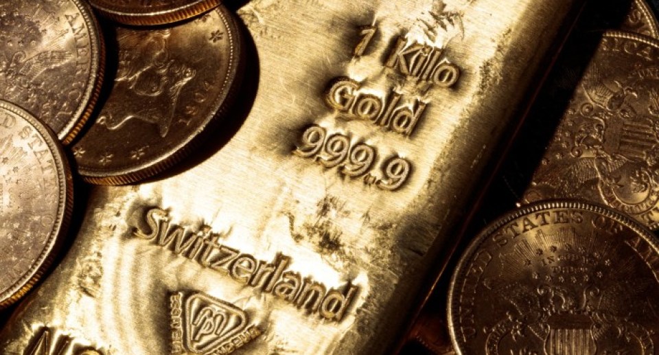 Gold enjoys best week in five years as investors rush to safety Gold enjoys best week in five years as investors rush to safety