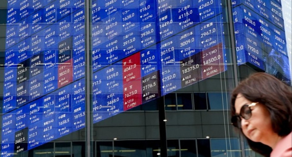 Stock markets tumble in Asia as Donald Trump’s tariffs loom Stock markets tumble in Asia as Donald Trump’s tariffs loom