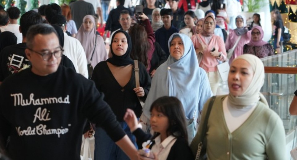 Indonesian stocks tumble 7% on concerns over economy Indonesian stocks tumble 7% on concerns over economy