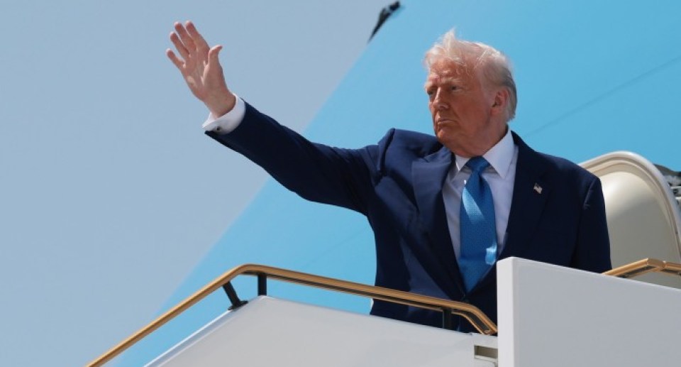 Donald Trump returns from Middle East dealmaking to domestic economic gloom Donald Trump returns from Middle East dealmaking to domestic economic gloom