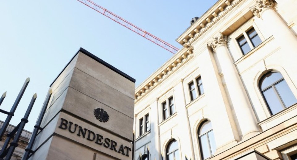 Merz’s €1tn spending plan wins final approval from Germany’s upper house Merz’s €1tn spending plan wins final approval from Germany’s upper house