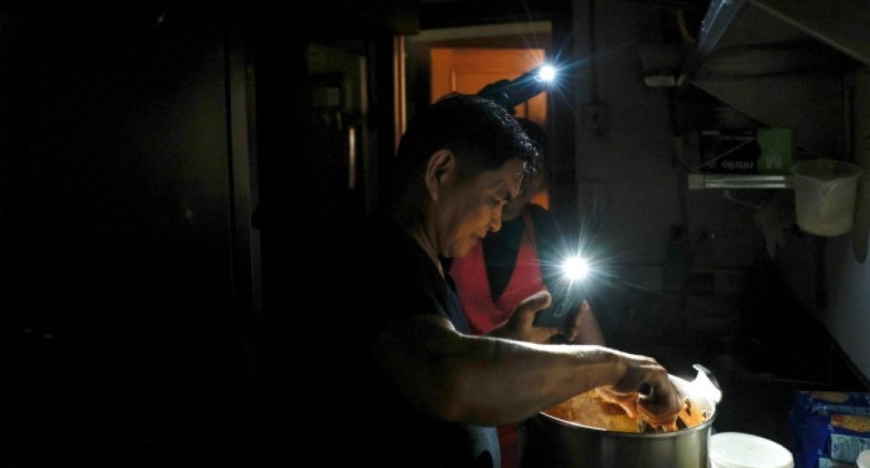Spain and Portugal hit by huge power outage Spain and Portugal hit by huge power outage