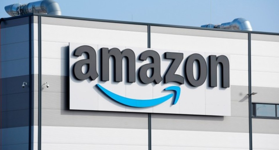 Amazon warns on trade war hit as profit outlook misses forecasts Amazon warns on trade war hit as profit outlook misses forecasts