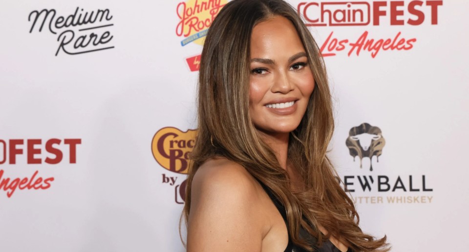 Chrissy Teigen Reveals That She’s Drinking Again After Years of Sobriety Chrissy Teigen Reveals That She’s Drinking Again After Years of Sobriety