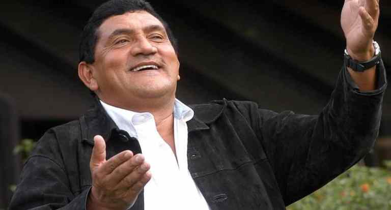 Poncho Zuleta se disculpa con la cantante Karen Lizarazo con este video Poncho Zuleta se disculpa con la cantante Karen Lizarazo con este video