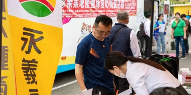 樂業地產攜手生命之愛志工團熱血辦公益捐血日 單日募集335袋血液、凝聚社區力量 樂業地產攜手生命之愛志工團熱血辦公益捐血日 單日募集335袋血液、凝聚社區力量