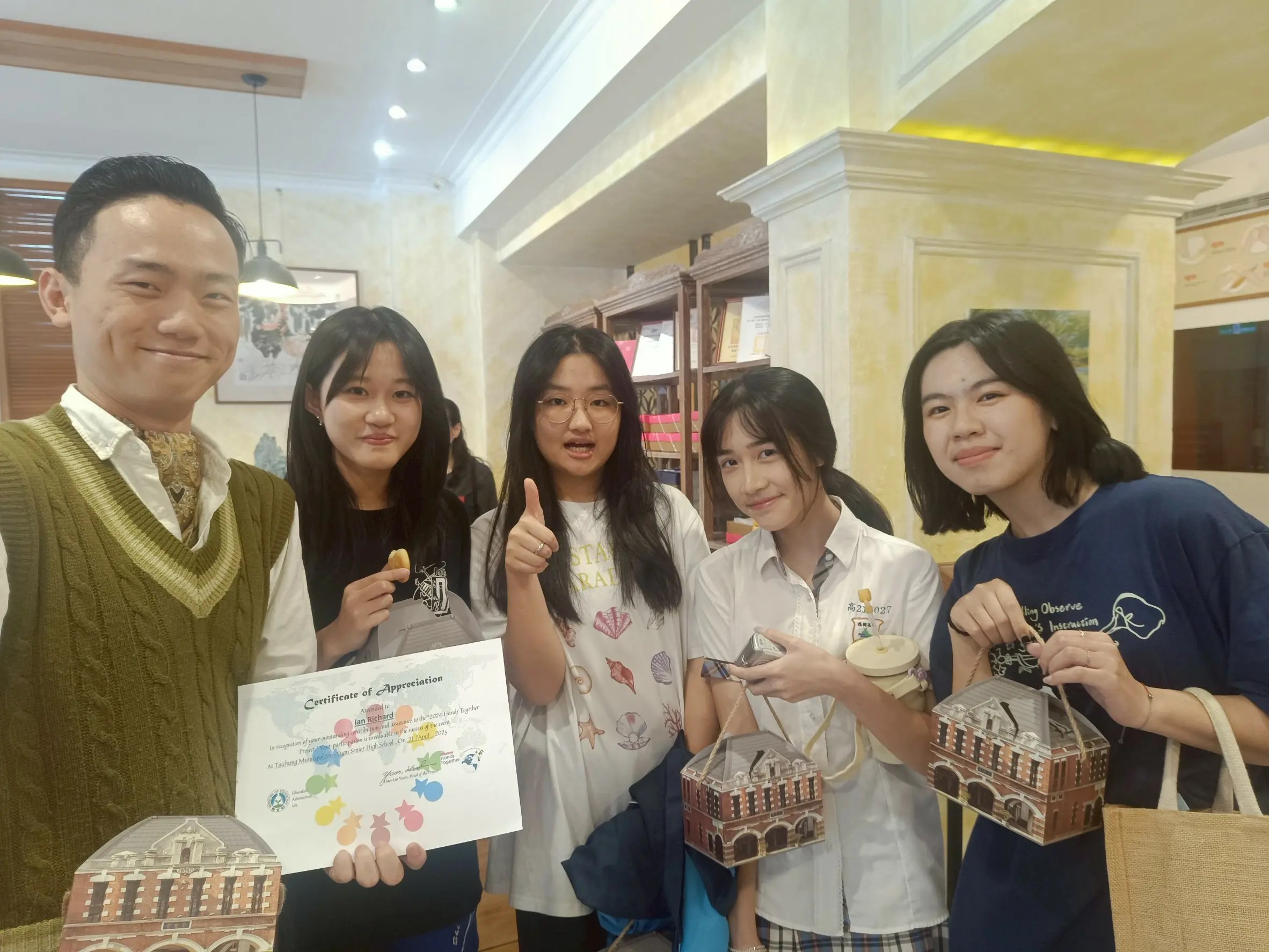 僑光科大攜手西苑高中 共探台中餅藝文化促進國際交流 僑光科大攜手西苑高中 共探台中餅藝文化促進國際交流