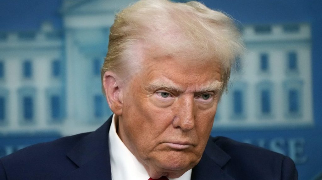 Former American Airlines captain ‘disgusted’ by Trump crash remarks Former American Airlines captain ‘disgusted’ by Trump crash remarks