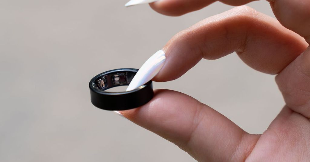 Samsung Galaxy Ring could soon come in larger sizes Samsung Galaxy Ring could soon come in larger sizes